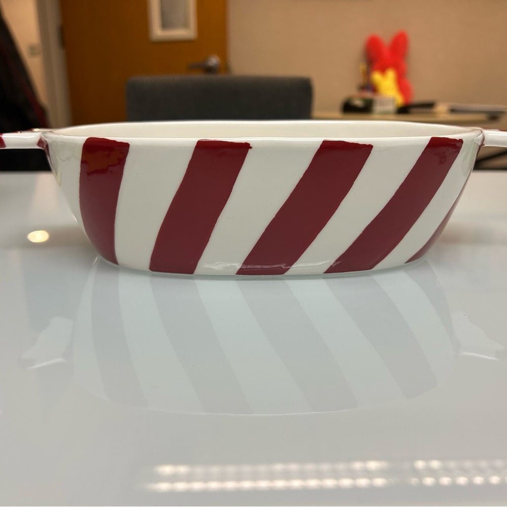 White and Red Ceramic Serving Dish - Picture 3 of 4